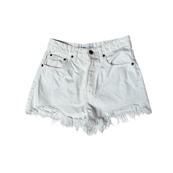 Zara Women’s White Denim Shorts High Waisted Distressed Bottoms Button Fly Sz 6 - Picture 1 of 7